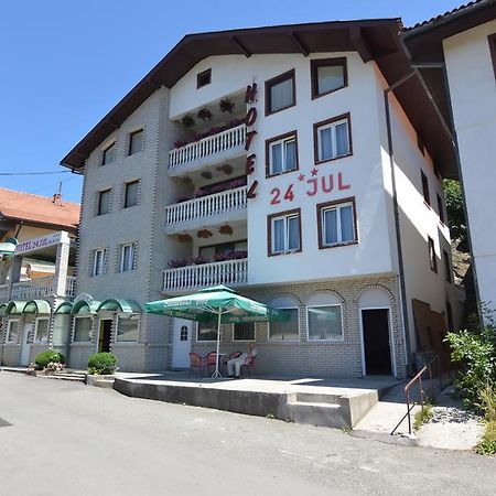 Hotel 24 jul Pljevlja Buitenkant foto