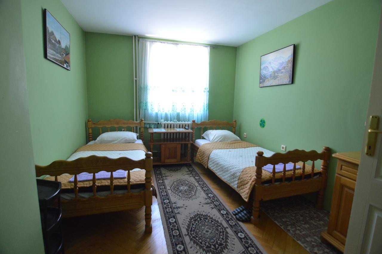 Hotel 24 jul Pljevlja Buitenkant foto