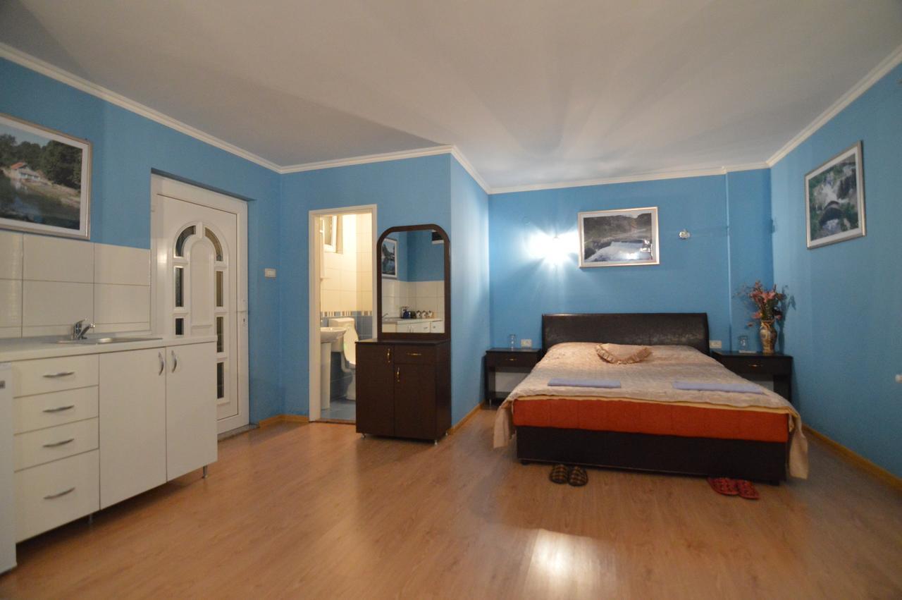 Hotel 24 jul Pljevlja Buitenkant foto